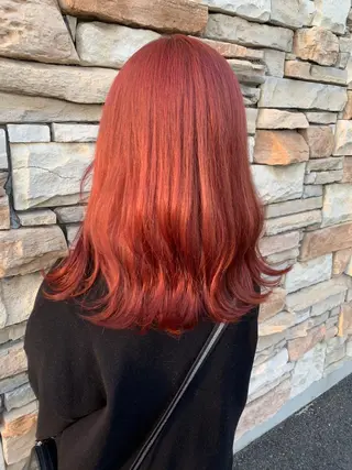 セミロング ワタナベ アオイのヘアスタイル