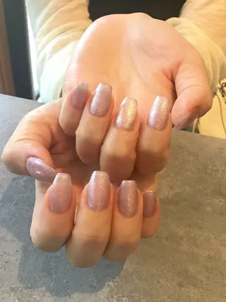 ネイル Nest 岩崎のネイルデザイン