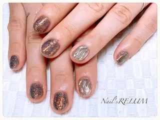 ネイル THECOLORS所属・近貞 莉奈のネイルデザイン