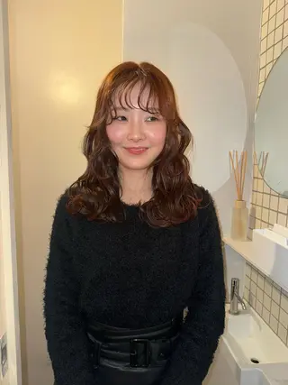 セミロング カラー ヘアアレンジ 海外風/暖色🧡 /Unaのヘアスタイル