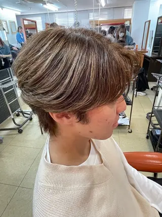 ショート カラー メンズ 🌈透明感カラー 韓国 ミライ🇰🇷のヘアスタイル