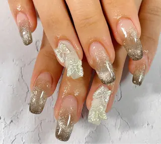 ネイル celica所属・松田 由真のネイルデザイン