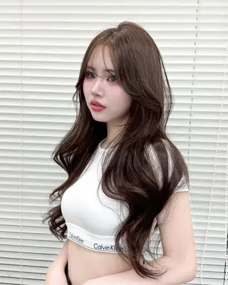 カラー 冬の暗髪透明感 ❄️CANDY❄️のヘアスタイル