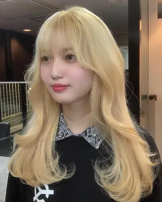 ロング カラー RYOSUKE ハイトーンのヘアスタイル