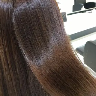 セミロング ブリーチカラー/ 岩破瑞希のヘアスタイル