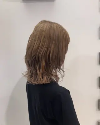 セミロング カラー REFLECTION所属・ハイトーン /レイヤー/ふみやのヘアスタイル