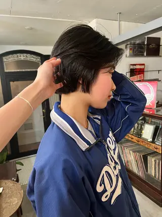 ショート レイヤー/ベージュ mikuのヘアスタイル