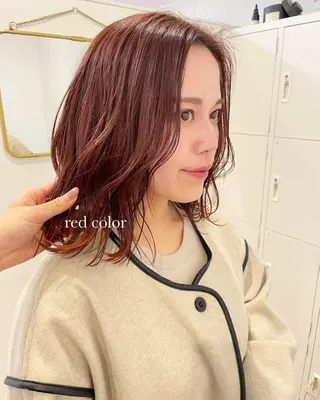 ミディアム カラー 佐藤 永夏のヘアスタイル