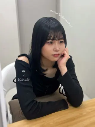 ショート カラー 藤原 亜美果のヘアスタイル