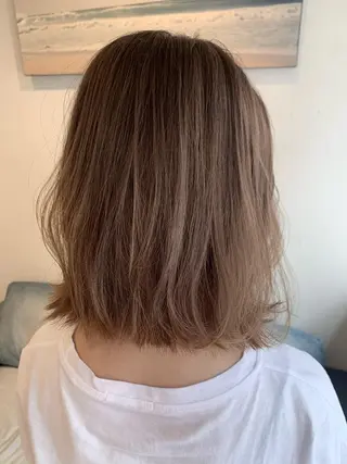 ミディアム 渋谷ハイトーン/ デザインカラー阿部のヘアスタイル