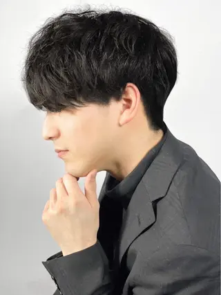 ミディアム カラー パーマ メンズ HIRO GINZA 池袋サンシャイン通り店所属・とづか さきのヘアスタイル