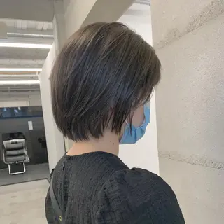 ショート カラー 透明感/オリーブ/ グレージュ/YUKAのヘアスタイル