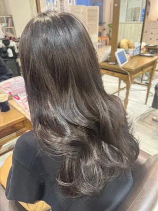 ロング カラー 杉浦 悠月のヘアスタイル