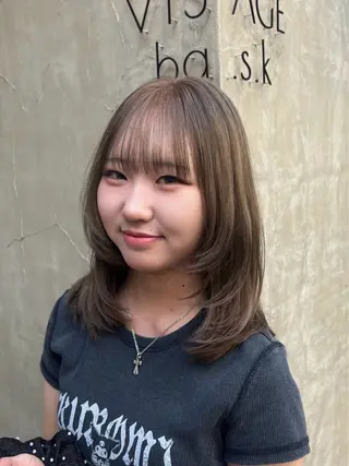 ミディアム カラー いぐち しょうた🫧 ブリーチカラー🫧のヘアスタイル
