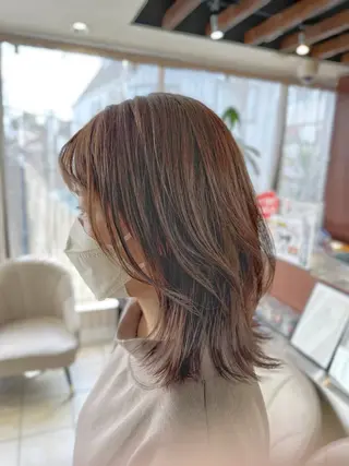 ミディアム 髪質改善/レイヤー/ 小顔/デザインのヘアスタイル