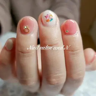 ネイル and Nのネイルデザイン
