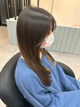 ロング 善財 康葵のヘアスタイル