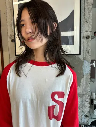 ミディアム 永田 愛莉のヘアスタイル