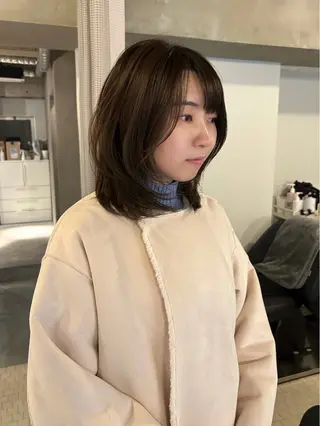 ミディアム 小野 明日香のヘアスタイル