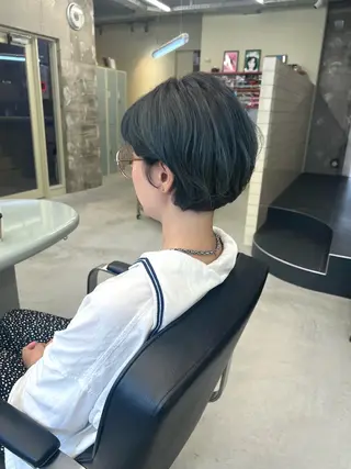 ショート カラー 【BELLA】 KONI/阿倍野のヘアスタイル