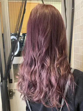 ロング 柳井 瑠菜のヘアスタイル