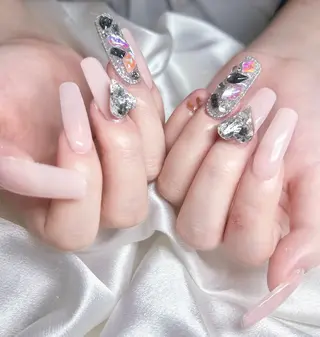 ネイル コウ ヨウのネイルデザイン