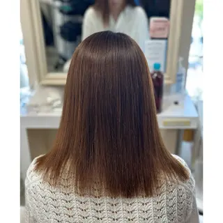 ミディアム しまうち れおなのヘアスタイル