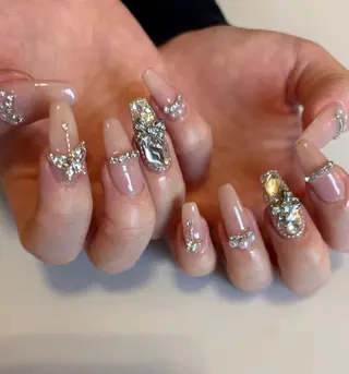 ネイル Nailsalon Olu所属・ネイリスト Nanaのネイルデザイン