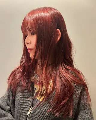 ロング カラー Haco＋所属・ウルフ/レイヤー Miinaのヘアスタイル