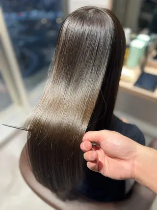 ロング SALOWIN神戸三宮店所属・【美髪を叶える】中谷 彰宏（アキ)のヘアスタイル