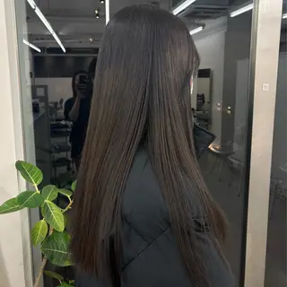 ロング カラー 暗髪／艶髪／渋谷/ モモカ🎀のヘアスタイル