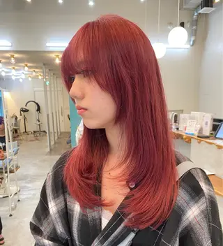 セミロング カラー ヘアアレンジ ROMMY所属・似合わせヘア 💇🏻‍♀/マリアのヘアスタイル