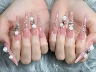 ネイル Julli ジュリのネイルデザイン