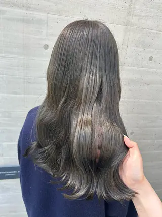 セミロング LOE所属・LOE Yuuka/42🩵のヘアスタイル