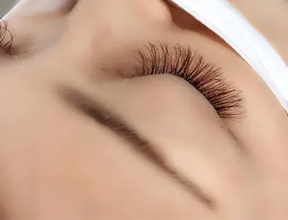 マツエク・マツパ CHERILU昭島店 スタイリストの眉毛・アイブロウイメージ