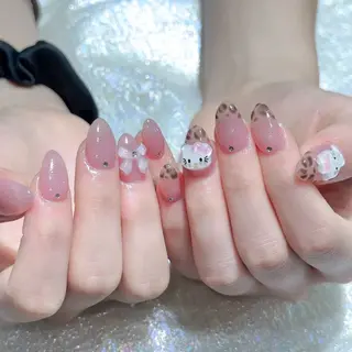 ネイル Queens テイのネイルデザイン