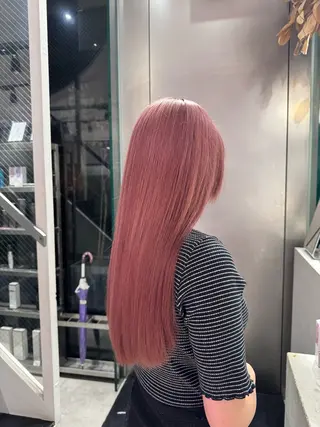 ロング カラー mao/天神ブリーチ ハイトーンカラーのヘアスタイル