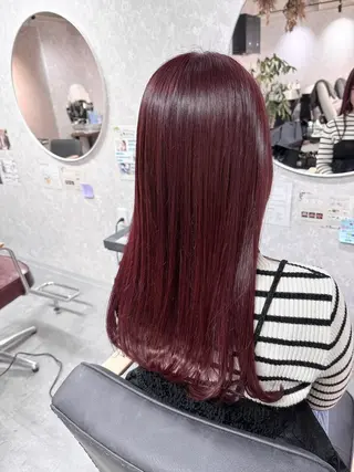 セミロング 横田 ひかるのヘアスタイル