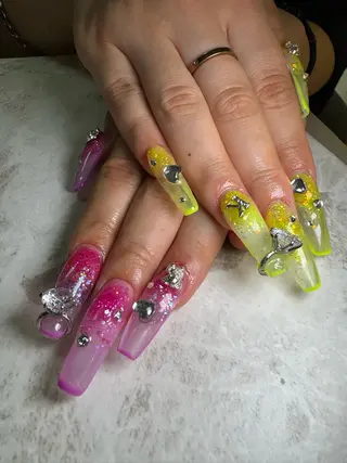 ネイル YOUTH nails waxing所属・YOUTH natsumiのネイルデザイン