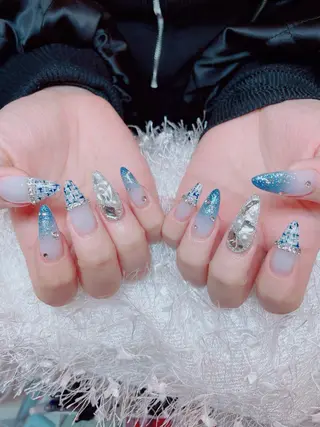 ネイル Le'a シズカのネイルデザイン