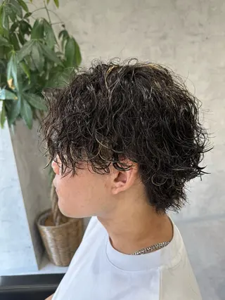 ショート パーマ メンズ ユウ🪄 パーマ指名No1のヘアスタイル
