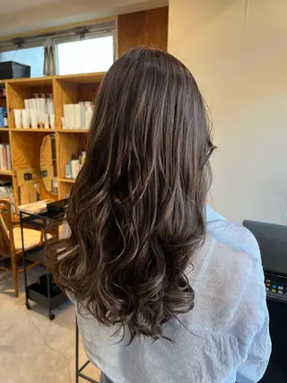 ロング カラー YHARD / moeのヘアスタイル