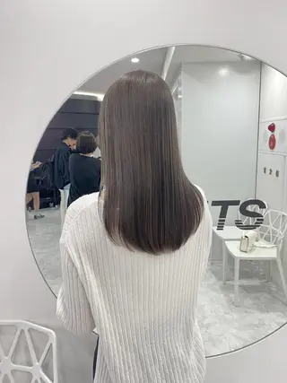 カラー 韓国風寒色/レイヤー 🩶横浜THREEのヘアスタイル