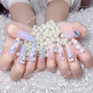 ネイル Kurieitibu 🍬Byu~tīのネイルデザイン