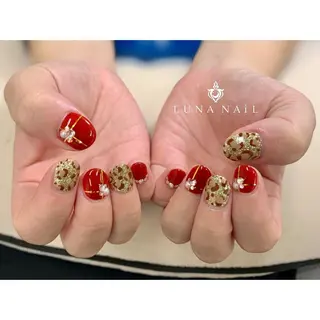 ネイル アトリエ　ミモザ所属・いまむら あかりのネイルデザイン