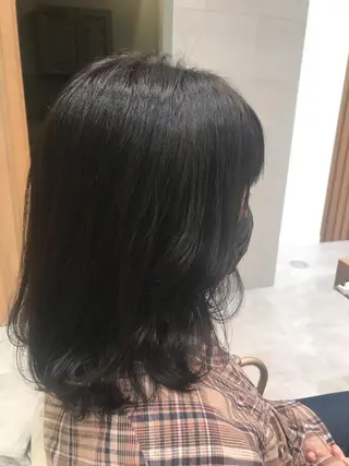 セミロング カラー 木野田 萌のヘアスタイル