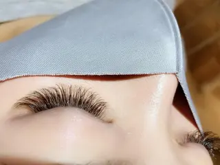 マツエク・マツパ リン リンのネイルデザイン