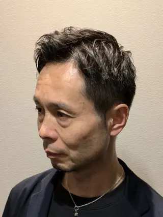 ショート メンズ 松井 俊樹のヘアスタイル