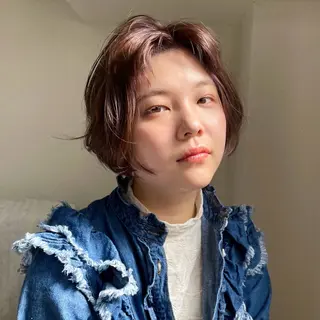 ショート カラー 松木 花鈴のヘアスタイル