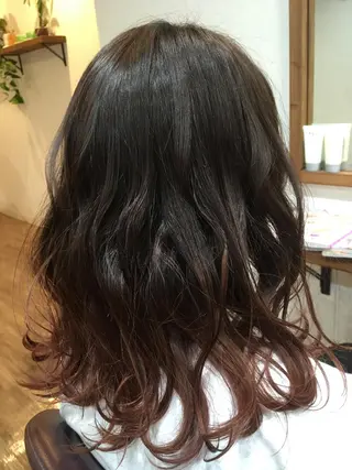 ミディアム カラー 塩崎 明菜のヘアスタイル